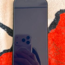 Apple iPhone 13 ブラック 本体