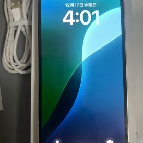 Apple iPhone 13 ブラック 本体 充電ケーブル付き