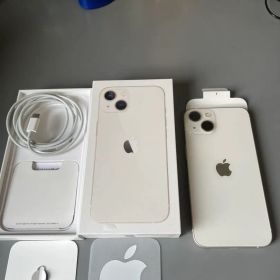 Apple iPhone 13 ホワイト 本体
