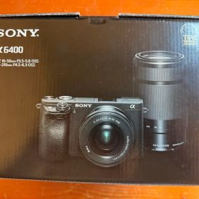 美品 SONY α6400 デジタル一眼レフ ダブルズームレンズキット