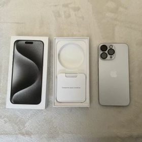 【美品】iPhone15 ProMax 512GB ホワイトチタニウム