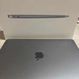 Apple MacBook Air M1（2020）