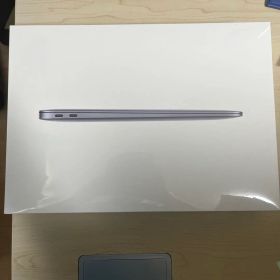 Apple MacBook Air 13.3インチ256GB スペースグレイ