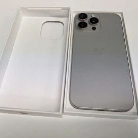 Apple iPhone 16 ProMax ナチュラルチタニウム