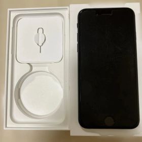 Apple iPhone SE ブラック 本体