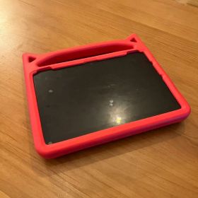 Amazon fire hd 10 キッズ タブレット