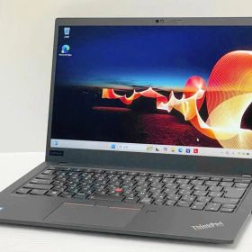 ほぼ新品 使用28h 第8世代Core i7 X1 Carbon Gen7
