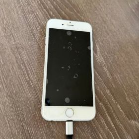 iPhone 6 シルバー バッテリー90%