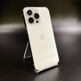 アップル(Apple)の【全額返金保証】【最速発送】Apple iPhone iPhone 13 Pro 128GB シルバー au 動作確認済(スマートフォン本体)
