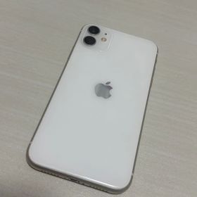 iPhone 11 ホワイト 本体 128GB