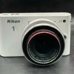 Nikon 1J1ミラーレスカメラ ホワイト