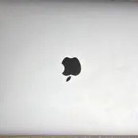 MacBook Air 2018 シルバー 8GB 128GB 【付属品付き】