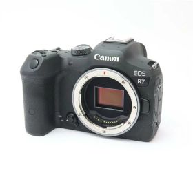 【中古】 《良品》 Canon EOS R7 ボディ 【外装ラバー後カバー部品交換/各部点検済】 [ デジタルカメラ ]