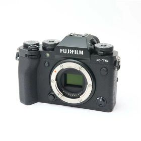 【中古】 《美品》 FUJIFILM X-T5 ボディ ブラック [ デジタルカメラ ]