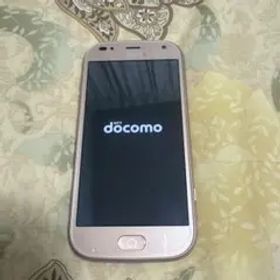 富士通 らくらくスマートフォン me F-01L ゴールド ドコモ