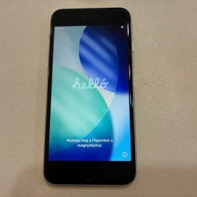 Apple iPhoneSE（第3世代） ホワイト 本体