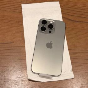 【香港版】新品未使用 Apple iPhone 15 Pro ブラックチタニウム