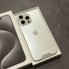 iPhone 15 Pro Max 1TB ホワイトチタニウム