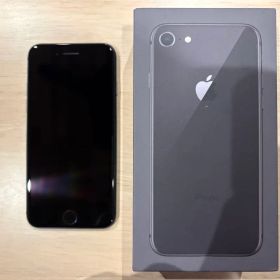 【美画面】iPhone 8 本体 64GB SIMフリー 初期化済