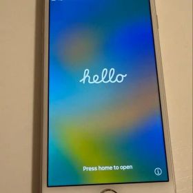 iPhone8 64G シルバー SIMロックフリー 初期化済み