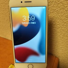 iPhone 7 32GB バッテリー100% simフリー