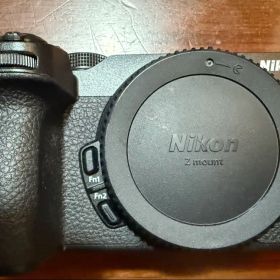 Nikon Z30 ミラーレス一眼 カメラ 美品 格安