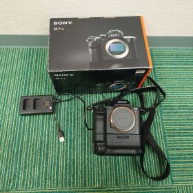 SONY α7RⅡ ボディ ILCE-7RM2 フルサイズミラーレス＋バッテリー