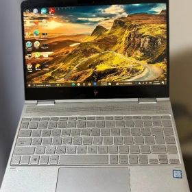 HP Spectre x360 13 / Core i7 第7世代 / 16GB