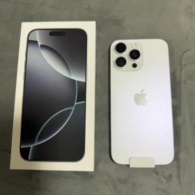 iPhone 16 promax 256GB ホワイトチタニウム 100%