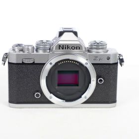 【中古】 (ニコン) Nikon Z FC ボデイ シルバー【中古カメラ デジタル一眼】 ランク：B