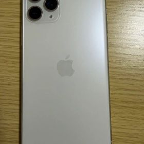 Apple iPhone 11 Pro シルバー 値段交渉OK