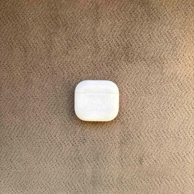 アップル(Apple)のairpods 4 お得‼️ (ヘッドフォン/イヤフォン)