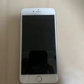 iPhone6s Plus シルバー 64GB バッテリー81%