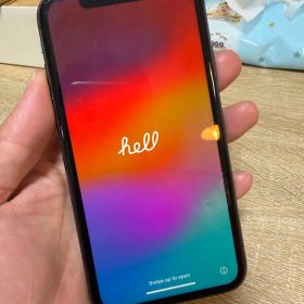 Apple iPhone 11 ブラック 画面ひびあり