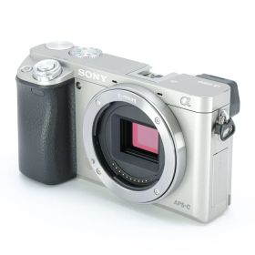 【中古】[難有品] SONY(ソニー) α6000 ILCE-6000L パワーズームレンズキット シルバー _GP00001887