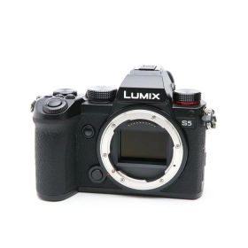 【中古】 《良品》 Panasonic LUMIX DC-S5 ボディ 【三角環取付部調整/各部点検済】 [ デジタルカメラ ]