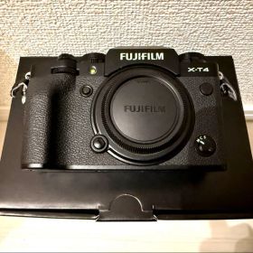 美品 FUJIFILM 富士フイルムX-T4 ボディ本体