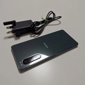 【まもなくオークションに切り替え】Sony Xperia1 II グリーン