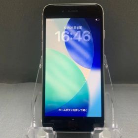美品 国内版 SIMフリー iPhoneSE 第3世代 64GB スターライト色
