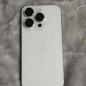 Apple iPhone 15 Pro 256GB ホワイトチタニウム 箱あり
