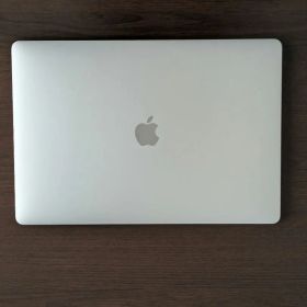 MacBook Pro 2017 15inch 16GB/256GB シルバー