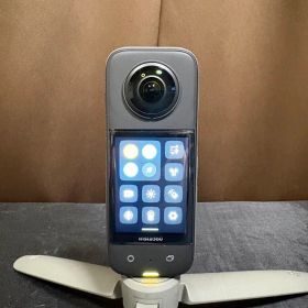 【美品・落下無し❗️】Insta360 X3 360度アクションカメラ