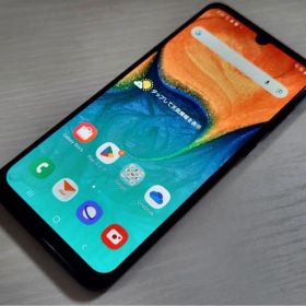 au SCV43 SAMSUNG Galaxy A30 ブラック