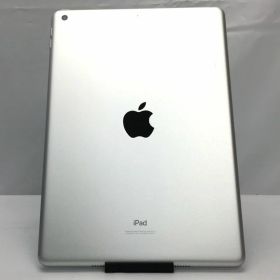 【中古】 Apple iPad 10.2インチ 第8世代 Wi-Fi 32GB シルバー MYLA2J/A (A2270) iPad /iPadOS 26.2 /32GB / 発売時期2020年〜
