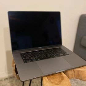 MacBook Pro 16inch