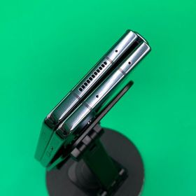 ★本体美品 Galaxy Z Fold4 256GB グレイグリーン 格安SIM可 KDDI ○