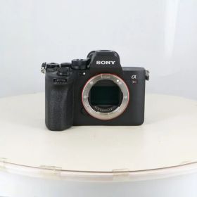 【中古】 (ソニー) SONY α7R V ボディ [ILCE-7RM5]【中古カメラ デジタル一眼】 ランク：AB