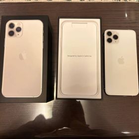 Apple iPhone11pro ホワイト 本体（箱付き）