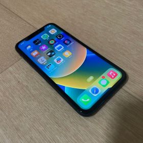 Apple iPhone 11 ブラック 本体