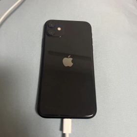 Apple iPhone 11 ブラック 本体